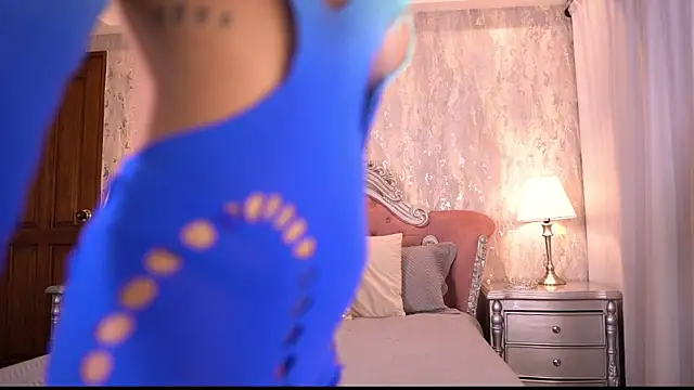 AngelineConnor online show from December 2025 10:15:01 PM