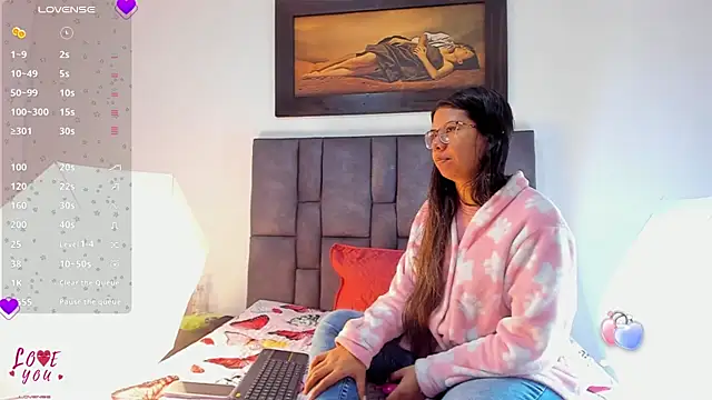 Vahiolet smith online show from February 2026 03:07:02 AM