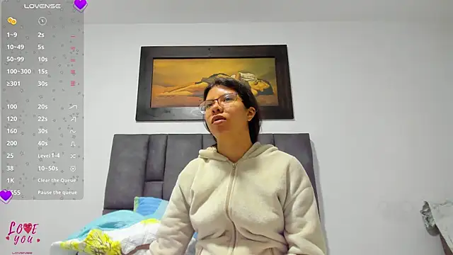 Vahiolet smith online show from April 2026 03:21:01 AM