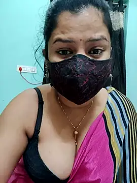 Snapshot of payal_sharma1 chatting on December 2025 01:07:01 PM payal sharma1 online show from December 2025 01:07:01 PM