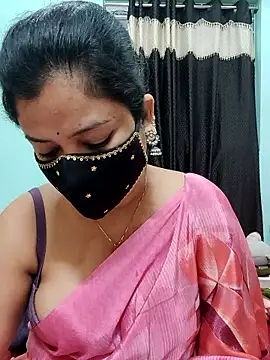 Snapshot of payal_sharma1 chatting on January 2026 05:10:02 AM payal sharma1 online show from January 2026 05:10:02 AM