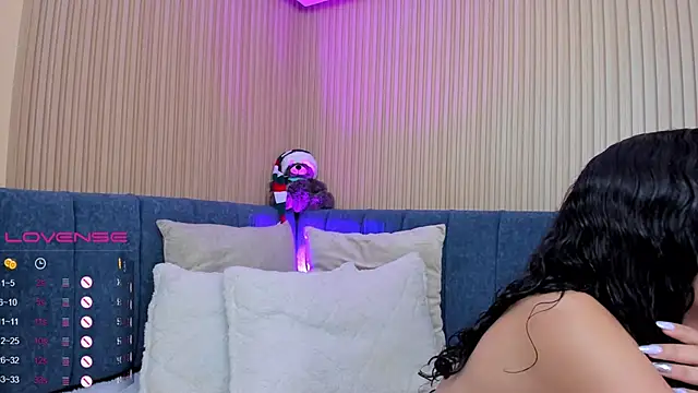 Snapshot of angeline_teen chatting on December 2024 12:04:01 PM angeline teen online show from December 2024 12:04:01 PM