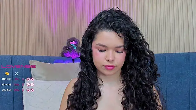 Snapshot of angeline_teen chatting on January 2025 12:49:02 PM angeline teen online show from January 2025 12:49:02 PM