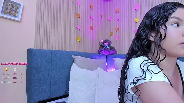 Snapshot of angeline_teen chatting on February 2025 12:06:02 PM angeline teen online show from February 2025 12:06:02 PM