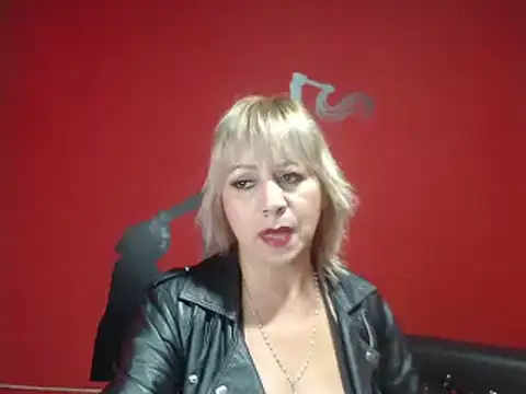 Snapshot of KLOE_PIELL chatting on January 2025 08:26:02 PM KLOE PIELL online show from January 2025 08:26:02 PM