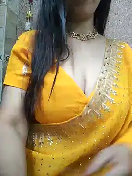 Snapshot of Aradhya-Sharma chatting on February 2025 03:48:01 AM Aradhya-Sharma online show from February 2025 03:48:01 AM