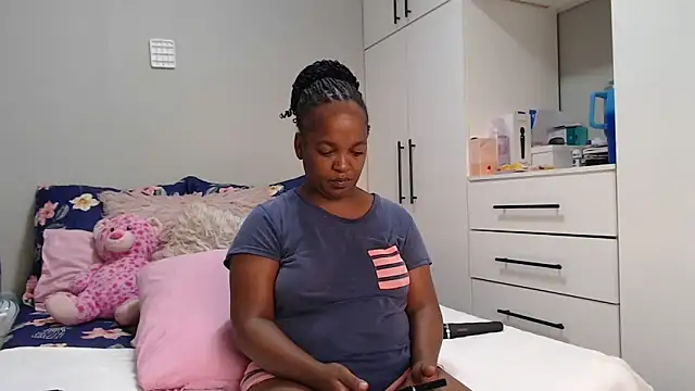 Amberbela online show from March 2026 04:40:02 AM