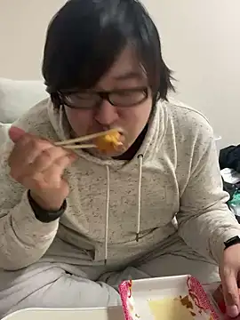 yuuki198912 online show from January 2026 11:26:01 AM