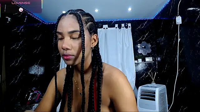 Hillary queen online show from October 2025 12:47:01 PM