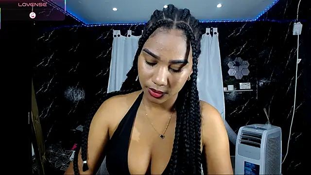 Hillary queen online show from October 2025 12:50:01 PM