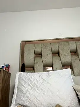 Penelope-Hot online show from November 2025 09:48:02 PM