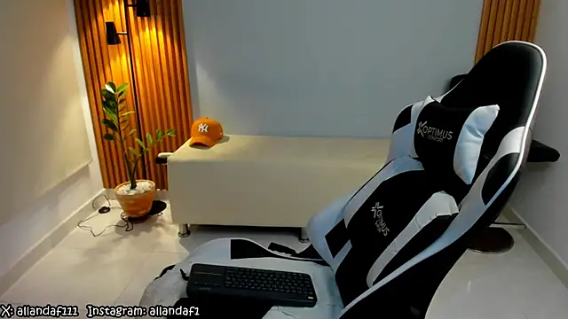 Snapshot of dafboy1 chatting on January 2025 12:48:02 AM dafboy1 online show from January 2025 12:48:02 AM