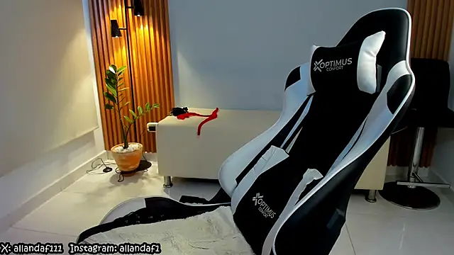 Snapshot of dafboy1 chatting on February 2025 09:28:01 PM dafboy1 online show from February 2025 09:28:01 PM