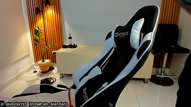 Snapshot of dafboy1 chatting on February 2025 04:26:01 PM dafboy1 online show from February 2025 04:26:01 PM