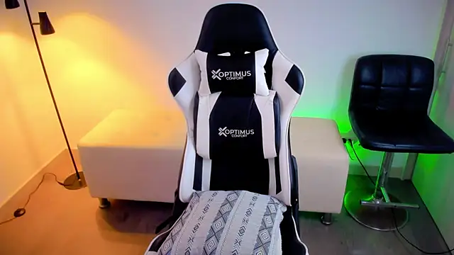 Snapshot of dafboy1 chatting on September 2025 03:34:02 PM dafboy1 online show from September 2025 03:34:02 PM