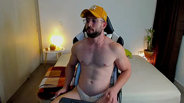 dafboy1 online show from December 2025 11:32:02 PM