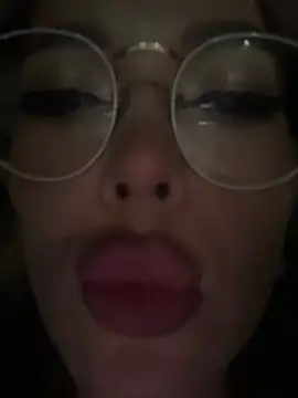Snapshot of KylieJoyce chatting on December 2024 08:04:02 PM KylieJoyce online show from December 2024 08:04:02 PM