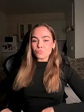 SkyBriii online show from October 2025 08:09:02 PM