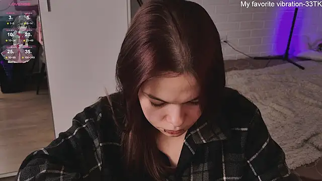 ValBae online show from January 2025 11:59:01 AM