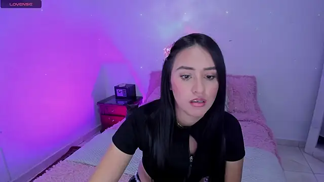 Tinylottie online show from June 2026 12:13:02 AM