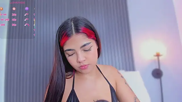 Snapshot of stephany_roses_ chatting on March 2025 07:37:01 PM stephany roses online show from March 2025 07:37:01 PM