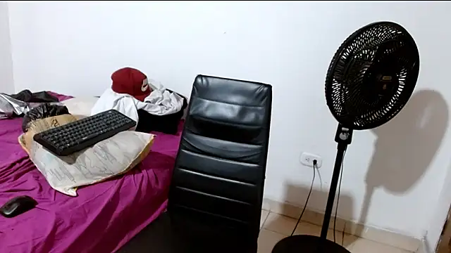 BrandonStond online show from April 2026 03:53:01 AM