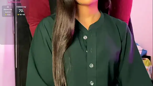 Kayzza 5 online show from November 2025 11:43:02 AM