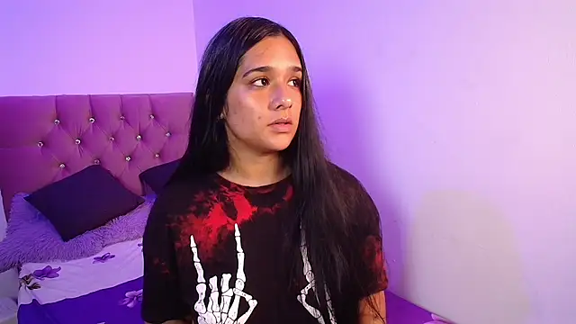 Maeena online show from February 2026 11:01:02 PM