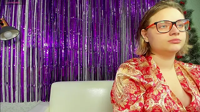 Seductive She Wolf online show from January 2025 01:40:01 PM