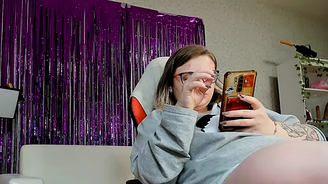 Seductive She Wolf online show from March 2025 04:17:01 PM