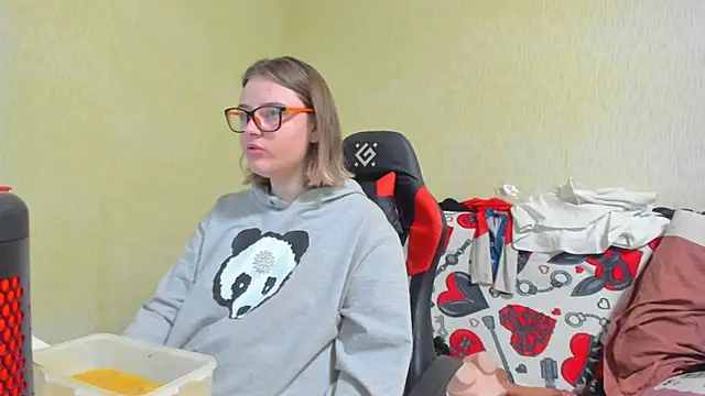 Seductive She Wolf online show from March 2025 07:01:02 PM