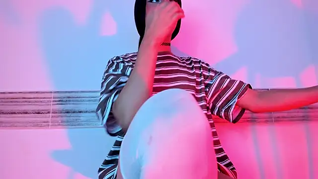 Sophia Cambpell online show from February 2025 01:11:02 PM