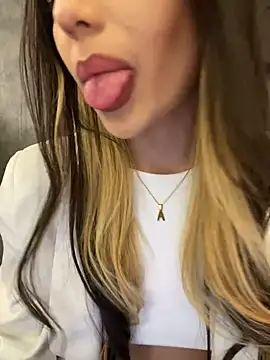 AbyThompson online show from January 2025 11:49:02 PM