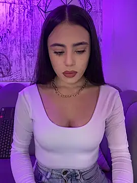 AbyThompson online show from October 2025 12:19:02 PM