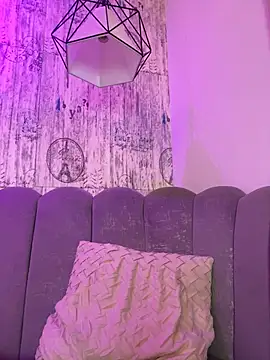 AbyThompson online show from April 2026 03:50:01 PM