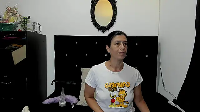 Taylorbdsm online show from December 2024 04:08:02 PM