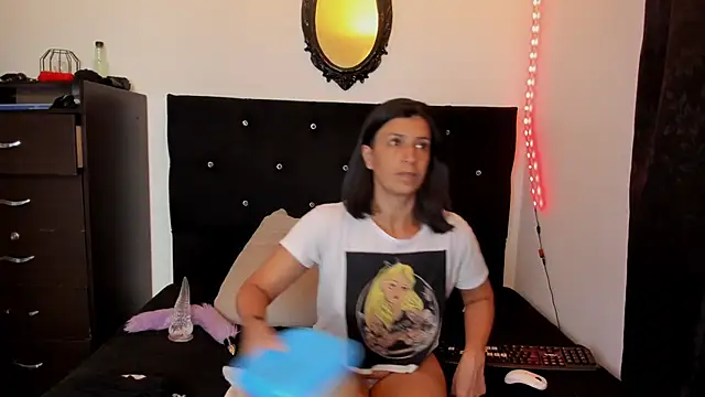 Taylorbdsm online show from January 2025 01:55:01 AM