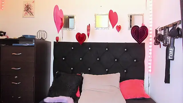 Taylorbdsm online show from February 2025 02:12:01 AM