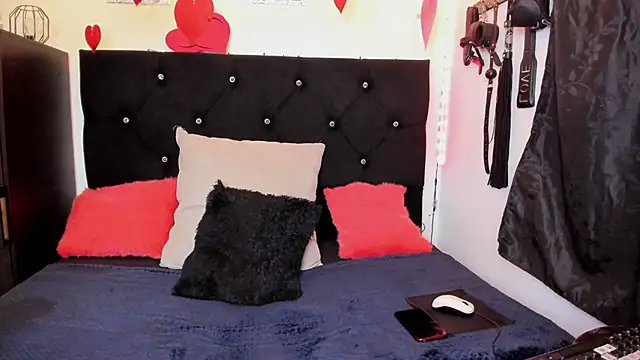 Taylorbdsm online show from February 2025 09:53:02 PM