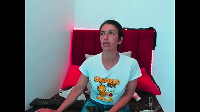 Taylorbdsm online show from September 2025 07:48:01 PM