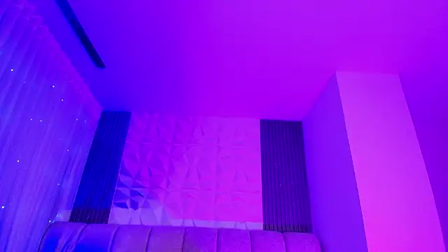 Godess Scarlett77 online show from February 2026 03:05:01 AM