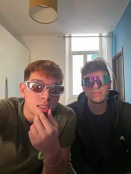 Snapshot of calleaaaa chatting on October 2025 01:30:01 PM calleaaaa online show from October 2025 01:30:01 PM