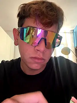 Snapshot of calleaaaa chatting on October 2025 09:17:04 AM calleaaaa online show from October 2025 09:17:04 AM