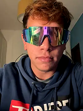 Snapshot of calleaaaa chatting on October 2025 05:19:02 PM calleaaaa online show from October 2025 05:19:02 PM