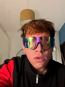 Snapshot of calleaaaa chatting on November 2025 06:39:01 PM calleaaaa online show from November 2025 06:39:01 PM