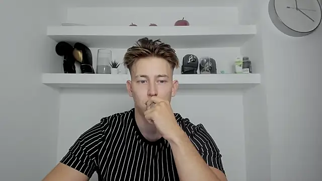 Findom alpha online show from December 2024 07:45:01 PM