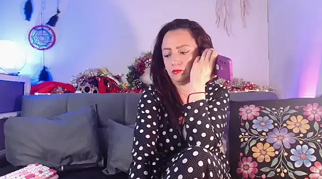 Snapshot of catalinamommyx chatting on December 2024 10:18:02 AM catalinamommyx online show from December 2024 10:18:02 AM