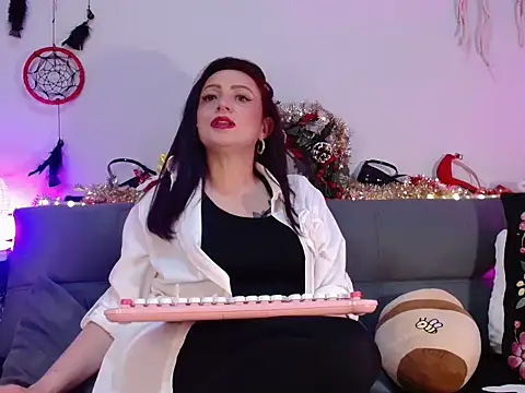 Snapshot of catalinamommyx chatting on January 2025 04:12:01 AM catalinamommyx online show from January 2025 04:12:01 AM