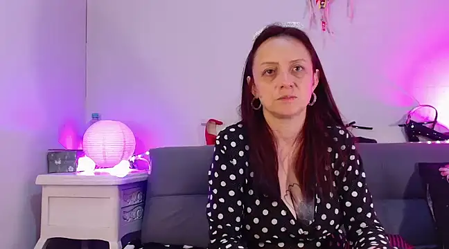 Snapshot of catalinamommyx chatting on January 2025 03:22:02 AM catalinamommyx online show from January 2025 03:22:02 AM