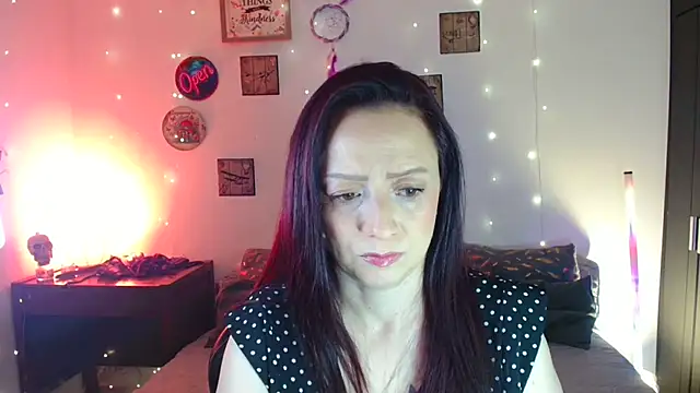 Snapshot of catalinamommyx chatting on June 2026 12:46:02 AM catalinamommyx online show from June 2026 12:46:02 AM
